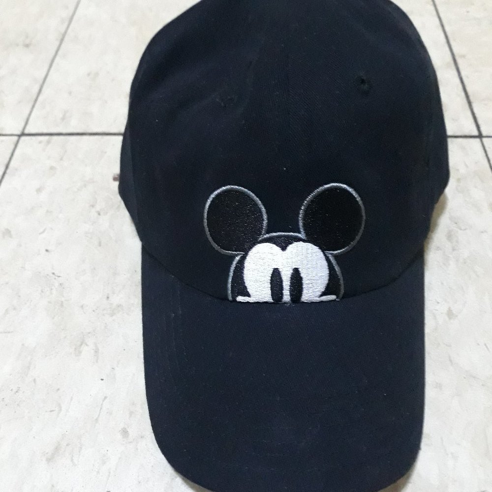 NEW Mickey Mouse hat